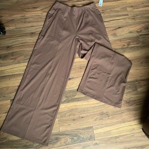 Brand New Old Navy Brown Power Soft Wide Leg Pleated Pants Women’s Size Medium